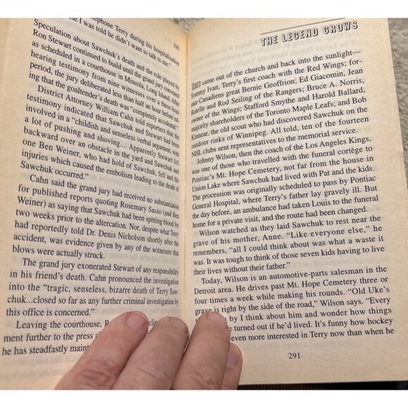 Shutout: The Legend Of Terry Sawchuk By Brian Kendall Paperback Hockey Biography - Picture 9 of 9